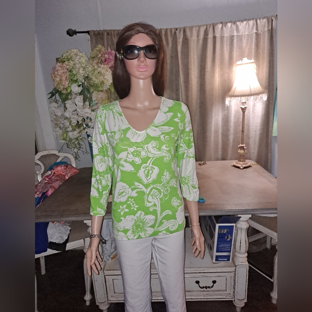 Chinos top, size 0